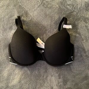 Victoria’s Secret Lightly Lined T-shirt Bra Black Size 32DD